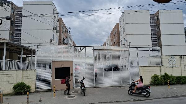 Vende-se em Belford Roxo-RJ  apto, 45.00 de área privativa,  2_qto(s), WC, 1_sala(s), cozinha, 1_vaga(s) de garagem.