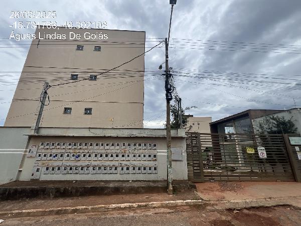 Vende-se em Aguas Lindas De Goias-GO  apto, 87.17 de área total, 67.42 de área privativa, 1_vaga(s) de garagem.
