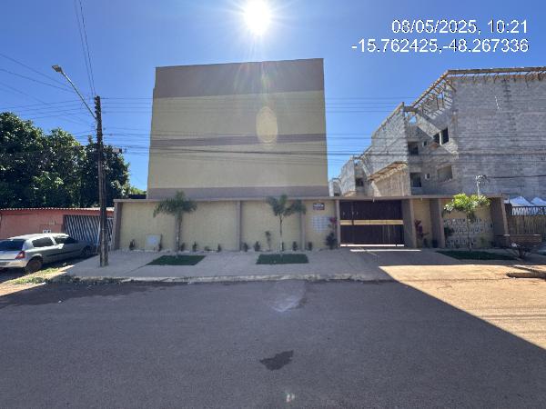 Vende-se em Aguas Lindas De Goias-GO  apto, 58.06 de área total, 58.06 de área privativa,  2_qto(s), varanda, a.serv, WC, 1_sala(s), cozinha, 1_vaga(s) de garagem.