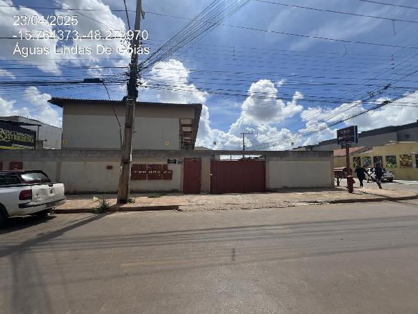 Vende-se em Aguas Lindas De Goias-GO  apto, 74.79 de área total, 62.00 de área privativa,  2_qto(s), a.serv, WC, 1_sala(s), cozinha.