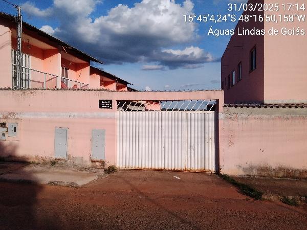 Vende-se em Aguas Lindas De Goias-GO  Casa, 75.00 de área total, 75.00 de área privativa, 92.54 de área do terreno,  2_qto(s), varanda, a.serv, WC, 1_sala(s), cozinha.