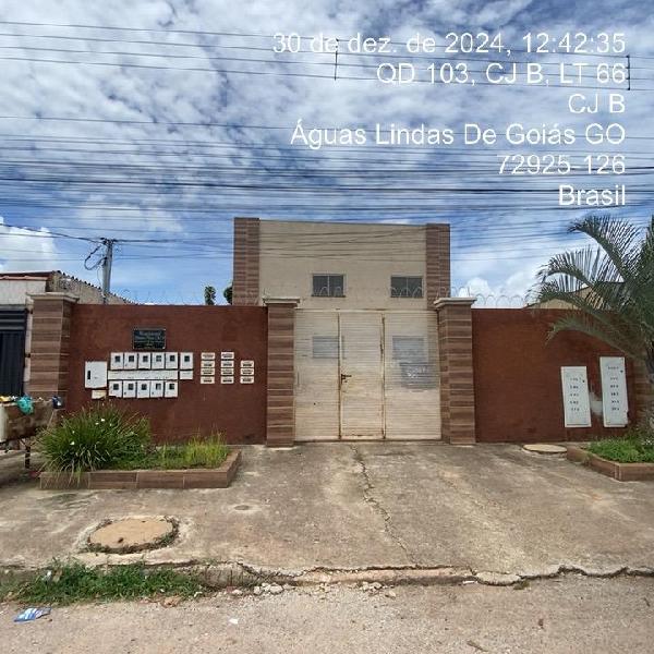Vende-se em Aguas Lindas De Goias-GO  apto, 87.63 de área total, 58.29 de área privativa,  2_qto(s), a.serv, WC, 1_sala(s), cozinha.