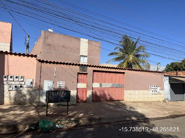 Vende-se em Aguas Lindas De Goias-GO  apto, 86.76 de área total, 48.77 de área privativa,  2_qto(s), WC, 1_sala(s), 1_vaga(s) de garagem.