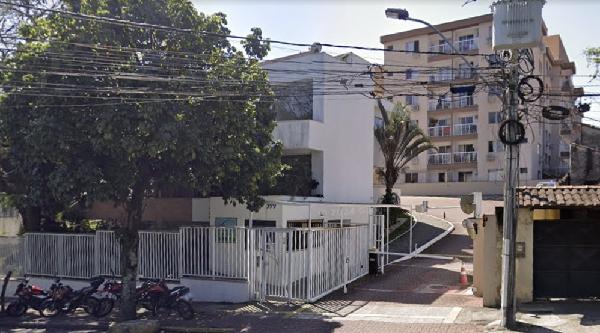 Vende-se em Niteroi-RJ  apto, 66.00 de área total, 66.00 de área privativa,  2_qto(s), a.serv, WC, 1_sala(s), cozinha.