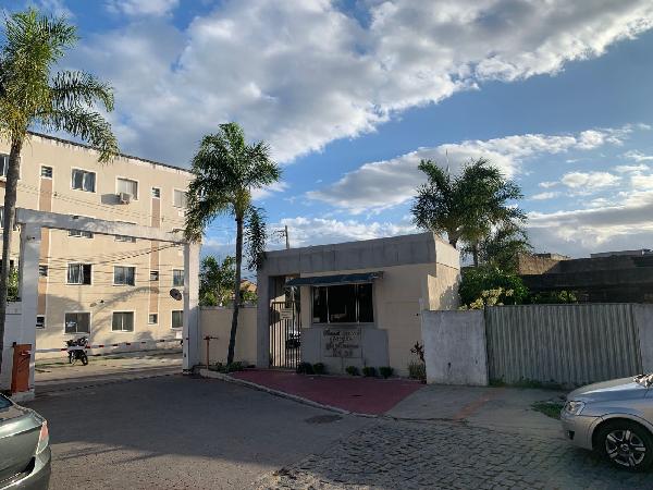 Vende-se em Campos Dos Goytacazes-RJ  apto, 54.04 de área total, 44.43 de área privativa,  2_qto(s), 1_sala(s), cozinha.