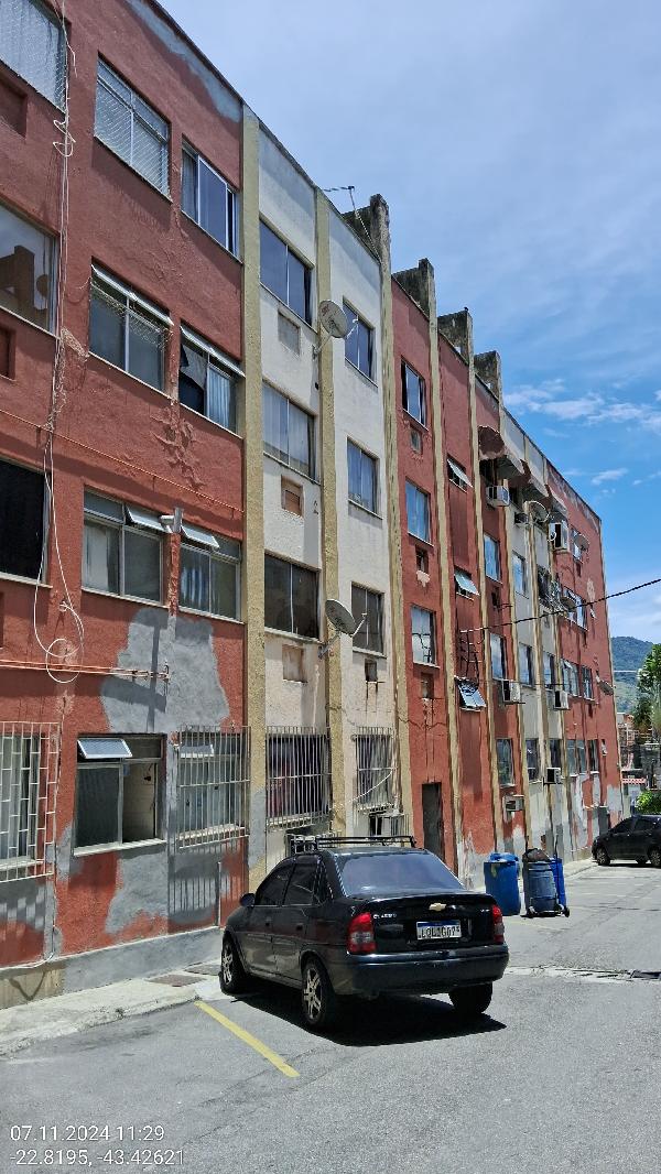 Vende-se em Nilopolis-RJ  apto, 52.58 de área privativa,  2_qto(s), a.serv, WC, 1_sala(s), cozinha.