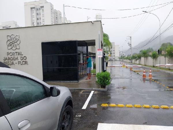 Vende-se em Duque De Caxias-RJ  apto, 46.57 de área privativa,  2_qto(s), a.serv, WC, 1_sala(s), cozinha.