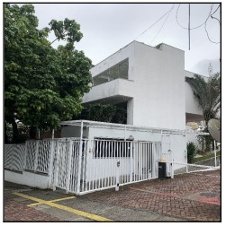 Vende-se em Niteroi-RJ  apto, 46.22 de área privativa, 1_vaga(s) de garagem.
