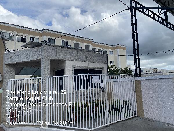Vende-se em Campos Dos Goytacazes-RJ  apto, 56.38 de área total, 46.70 de área privativa,  2_qto(s), WC, 1_sala(s), cozinha.