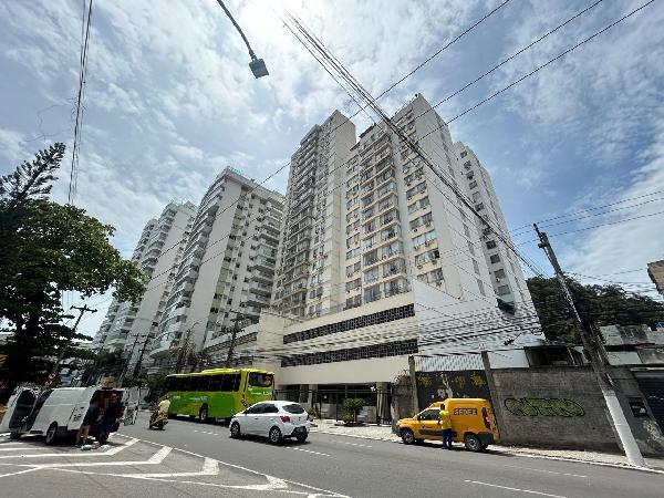 Vende-se em Niteroi-RJ  apto, 103.00 de área total, 103.00 de área privativa,  3_qto(s), a.serv, WC, 1_sala(s), cozinha, 1_vaga(s) de garagem.