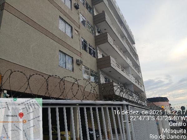 Vende-se em Mesquita-RJ  apto, 72.28 de área total, 72.28 de área privativa,  2_qto(s), a.serv, WC, 1_sala(s), cozinha.