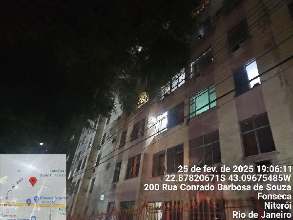 Vende-se em Niteroi-RJ  apto, 46.00 de área total, 46.00 de área privativa,  2_qto(s), a.serv, WC, 1_sala(s), cozinha.