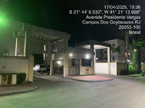 Vende-se em Campos Dos Goytacazes-RJ  apto, 87.56 de área total, 52.73 de área privativa,  2_qto(s), WC, 1_sala(s), cozinha, 1_vaga(s) de garagem.