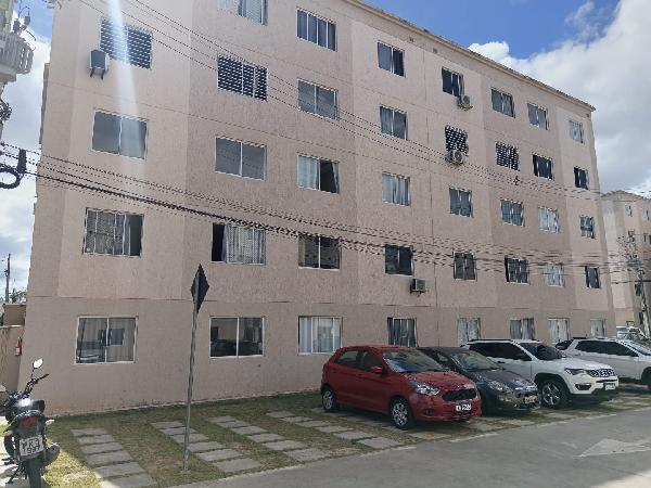 Vende-se em Camacari-BA  apto, 94.78 de área total, 40.53 de área privativa,  2_qto(s), a.serv, WC, 1_sala(s), cozinha.