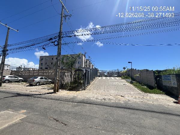 Vende-se em Camacari-BA  apto, 80.61 de área total, 40.53 de área privativa,  2_qto(s), a.serv, WC, 1_sala(s), cozinha.