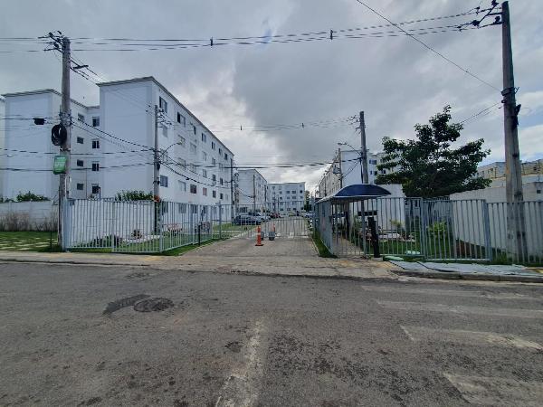 Vende-se em Camacari-BA  apto, 77.13 de área total, 40.53 de área privativa,  2_qto(s), a.serv, WC, 1_sala(s), cozinha.