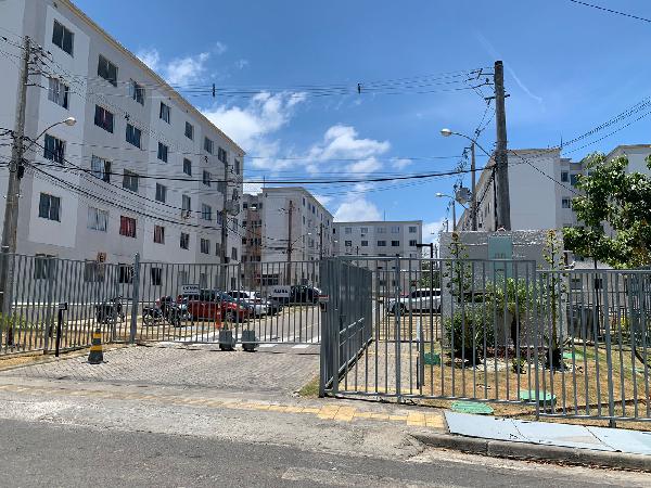 Vende-se em Camacari-BA  apto, 77.13 de área total, 40.53 de área privativa,  2_qto(s), a.serv, WC, 1_sala(s), cozinha.