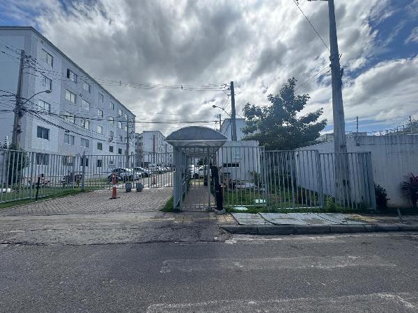Vende-se em Camacari-BA  apto, 77.13 de área total, 40.53 de área privativa,  2_qto(s), a.serv, WC, 1_sala(s), cozinha.