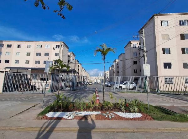 Vende-se em Camacari-BA  apto, 94.78 de área total, 40.53 de área privativa,  2_qto(s), WC, 1_sala(s), cozinha.