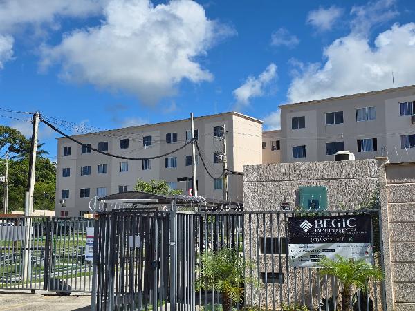 Vende-se em Camacari-BA  apto, 98.06 de área total, 40.53 de área privativa,  2_qto(s), a.serv, WC, 1_sala(s), cozinha.