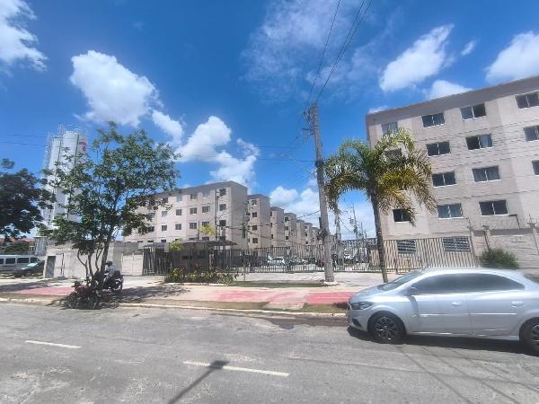 Vende-se em Camacari-BA  apto, 40.53 de área total, 40.53 de área privativa,  2_qto(s), a.serv, WC, 1_sala(s), 1 lavabo(s), cozinha.