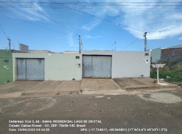 Vende-se em Caldas Novas-GO  Casa, 69.94 de área total, 69.94 de área privativa, 180.00 de área do terreno,  2_qto(s), WC, 1_sala(s), cozinha.