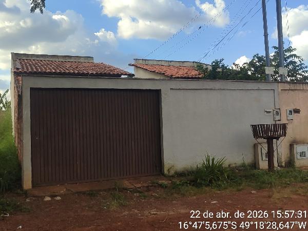 Vende-se em Aparecida De Goiania-GO  Casa, 75.05 de área privativa, 201.90 de área do terreno,  2_qto(s), a.serv, WC, 1_sala(s), cozinha, 1_vaga(s) de garagem.