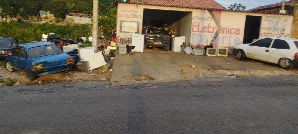 Vende-se em Campos Belos-GO  Casa, 66.52 de área privativa, 160.00 de área do terreno,  2_qto(s), a.serv, WC, 1_sala(s), cozinha, 1_vaga(s) de garagem.