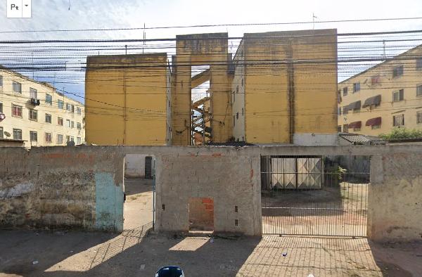 Vende-se em Resende-RJ  apto, 44.00 de área privativa,  2_qto(s), WC.