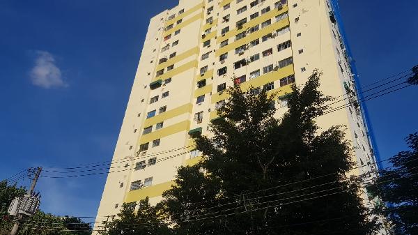 Vende-se em Rio De Janeiro-RJ  apto, 38.00 de área privativa,  1_qto(s), a.serv, WC, 1_sala(s), cozinha.