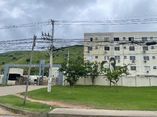 Vende-se em Nova Iguacu-RJ  apto, 61.59 de área total, 40.82 de área privativa,  2_qto(s), WC, 1_sala(s), cozinha.