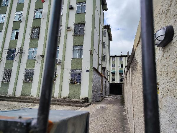 Vende-se em Rio De Janeiro-RJ  apto, 48.00 de área privativa,  2_qto(s), a.serv, WC, 1_sala(s), cozinha, 1_vaga(s) de garagem.