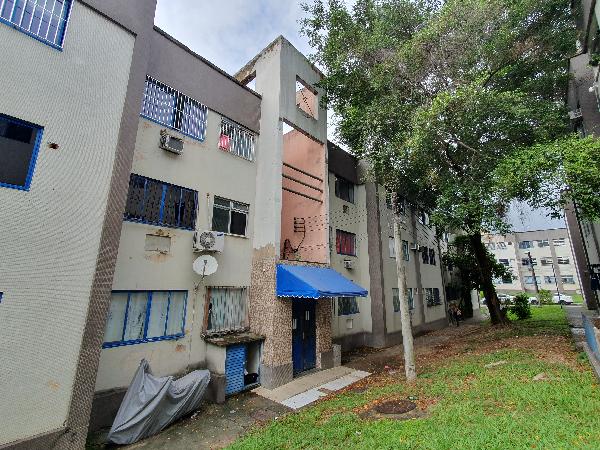 Vende-se em Rio De Janeiro-RJ  apto, 46.00 de área privativa,  2_qto(s), a.serv, WC, 1_sala(s), cozinha.