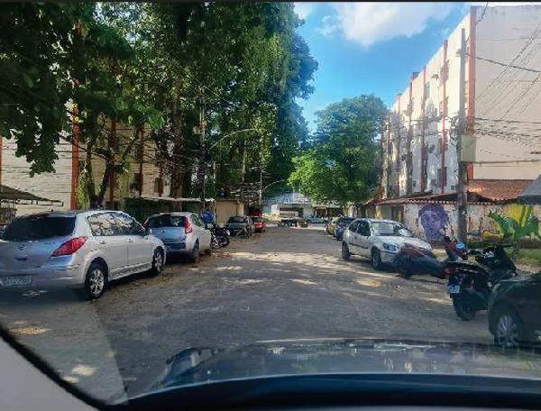 Vende-se em Rio De Janeiro-RJ  apto, 48.00 de área privativa,  2_qto(s), WC, 1_sala(s), cozinha.