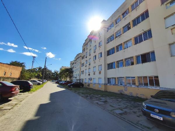 Vende-se em Rio De Janeiro-RJ  apto, 50.00 de área privativa,  2_qto(s), WC, 1_sala(s), cozinha.