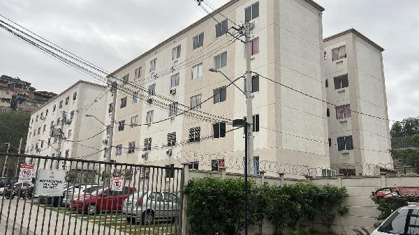 Vende-se em Rio De Janeiro-RJ  apto, 40.00 de área privativa,  2_qto(s), WC, 1_sala(s), cozinha.