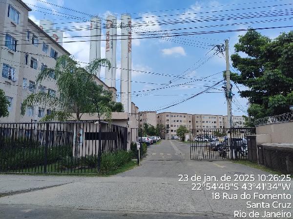 Vende-se em Rio De Janeiro-RJ  apto, 41.00 de área total, 41.00 de área privativa,  2_qto(s), WC, 1_sala(s), cozinha.
