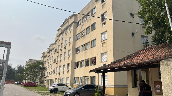 Vende-se em Rio De Janeiro-RJ  apto, 48.00 de área privativa,  2_qto(s), WC, 1_sala(s), cozinha.