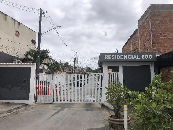 Vende-se em Rio De Janeiro-RJ  apto, 40.00 de área privativa, 0.00 de área do terreno.