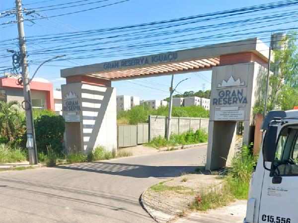 Vende-se em Nova Iguacu-RJ  apto, 78.15 de área total, 45.27 de área privativa,  2_qto(s), WC, 1_sala(s), cozinha, 1_vaga(s) de garagem.