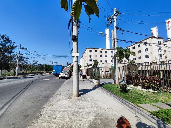 Vende-se em Rio De Janeiro-RJ  apto, 40.00 de área privativa, 19854.90 de área do terreno,  2_qto(s), WC, 1_sala(s), cozinha.