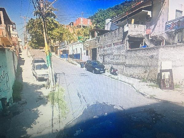Vende-se em Rio De Janeiro-RJ  apto, 60.00 de área privativa,  1_qto(s), WC, 1_sala(s), DCE, cozinha.