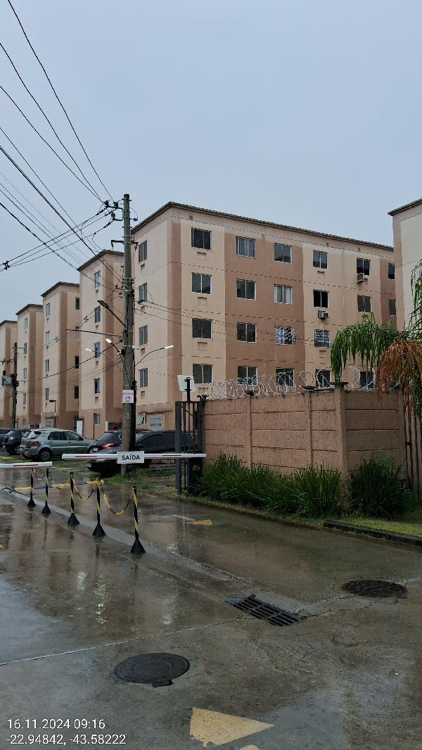 Vende-se em Rio De Janeiro-RJ  apto, 44.00 de área privativa,  2_qto(s), WC, 1_sala(s), cozinha.