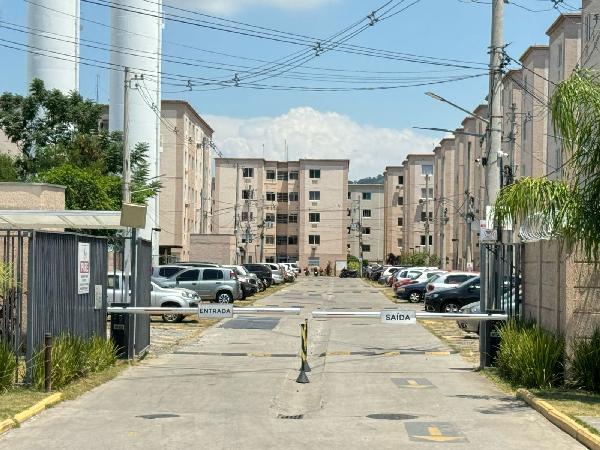 Vende-se em Rio De Janeiro-RJ  apto, 40.00 de área total, 40.00 de área privativa,  2_qto(s), WC, 1_sala(s), cozinha, 1_vaga(s) de garagem.