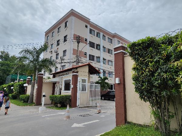 Vende-se em Rio De Janeiro-RJ  apto, 45.00 de área privativa,  2_qto(s), WC, 1_sala(s), cozinha.