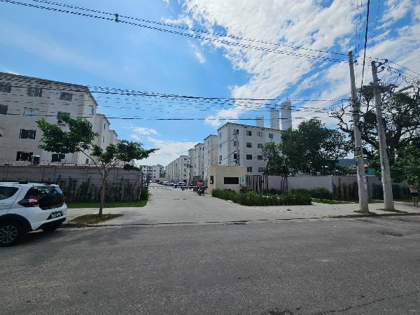 Vende-se em Rio De Janeiro-RJ  apto, 40.00 de área privativa,  2_qto(s), WC, 1_sala(s), cozinha, 1_vaga(s) de garagem.