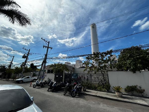Vende-se em Nova Iguacu-RJ  apto, 45.78 de área total, 45.78 de área privativa,  2_qto(s), a.serv, WC, 1_sala(s), cozinha.
