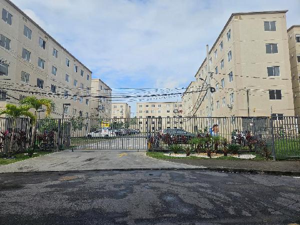 Vende-se em Rio De Janeiro-RJ  apto, 40.00 de área total, 40.00 de área privativa,  2_qto(s), WC, 1_sala(s), cozinha.