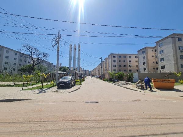 Vende-se em Rio De Janeiro-RJ  apto, 40.00 de área privativa,  2_qto(s), a.serv, WC, 1_sala(s), cozinha, 1_vaga(s) de garagem.