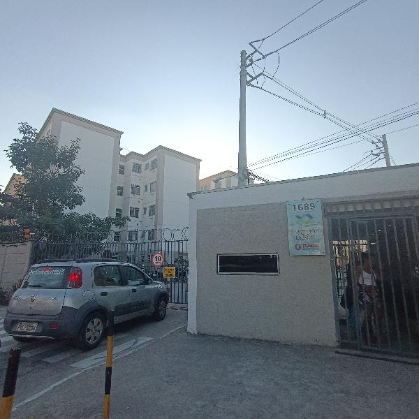 Vende-se em Rio De Janeiro-RJ  apto, 44.00 de área privativa,  2_qto(s), WC, 1_sala(s), cozinha.